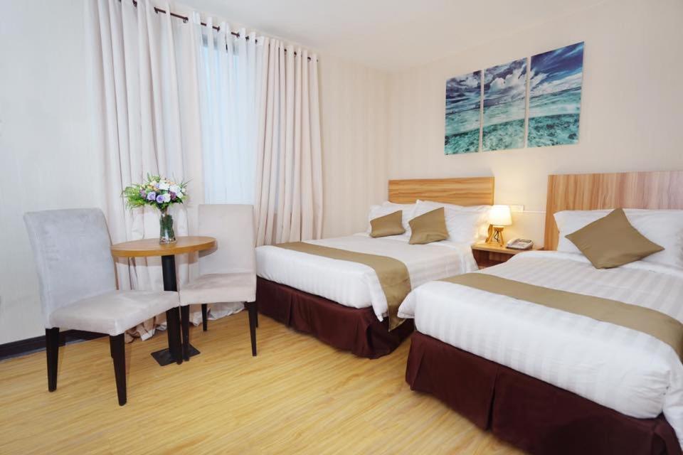 Baypark Hotel Calbayog Exteriör bild