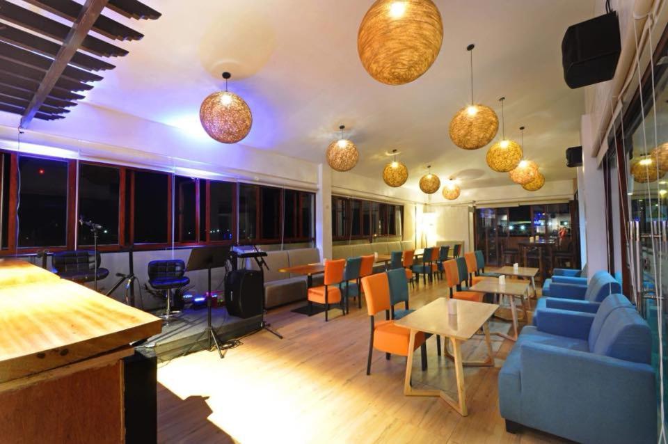 Baypark Hotel Calbayog Exteriör bild